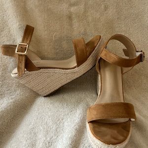 Tan Vicki Vicki wedge sandals